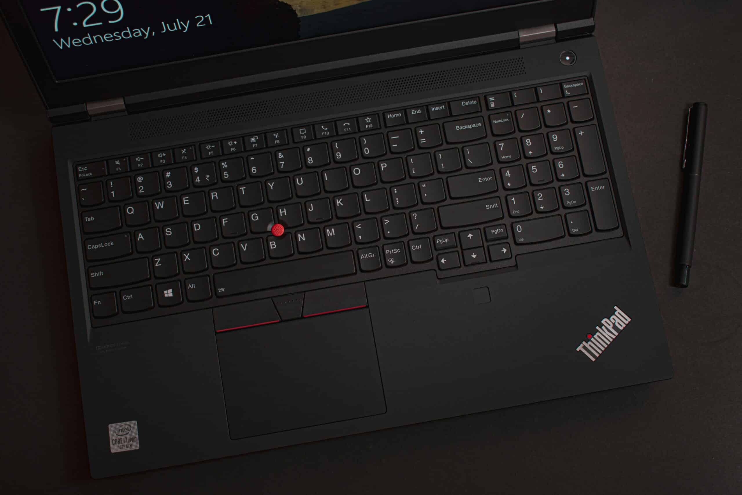 ThinkPad 노트북 키보드와 트랙패드